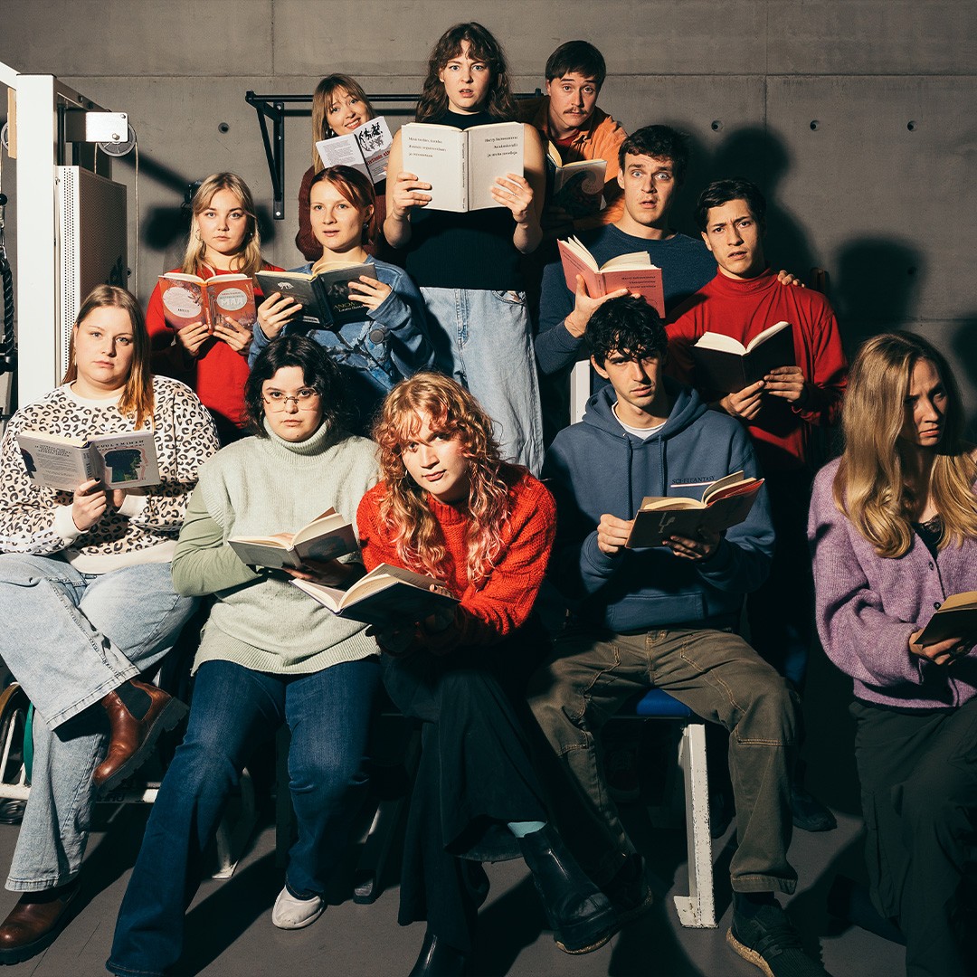 Omatoimiretki Riihimäen teatteri, Monologit. Vielä muutama lippu jäljellä, ilmoittaudu pikaisesti sivun alalaidan lomakkeella!